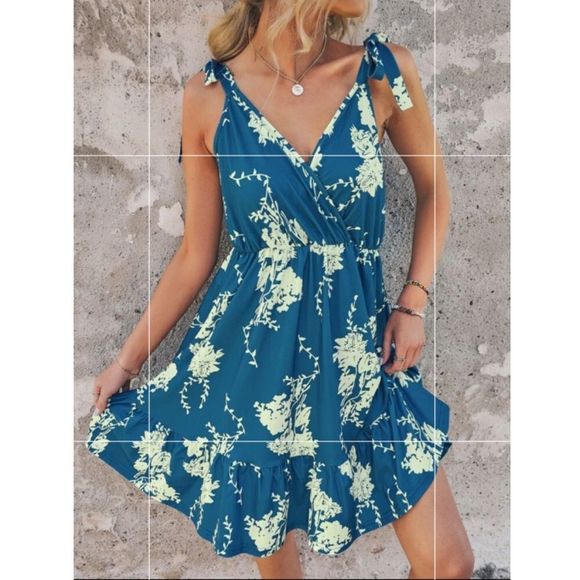 🌊HP🌊 Floral Print Tie Shoulder Ruffle Hem Cami Dress Medium - Picture 6 of 10